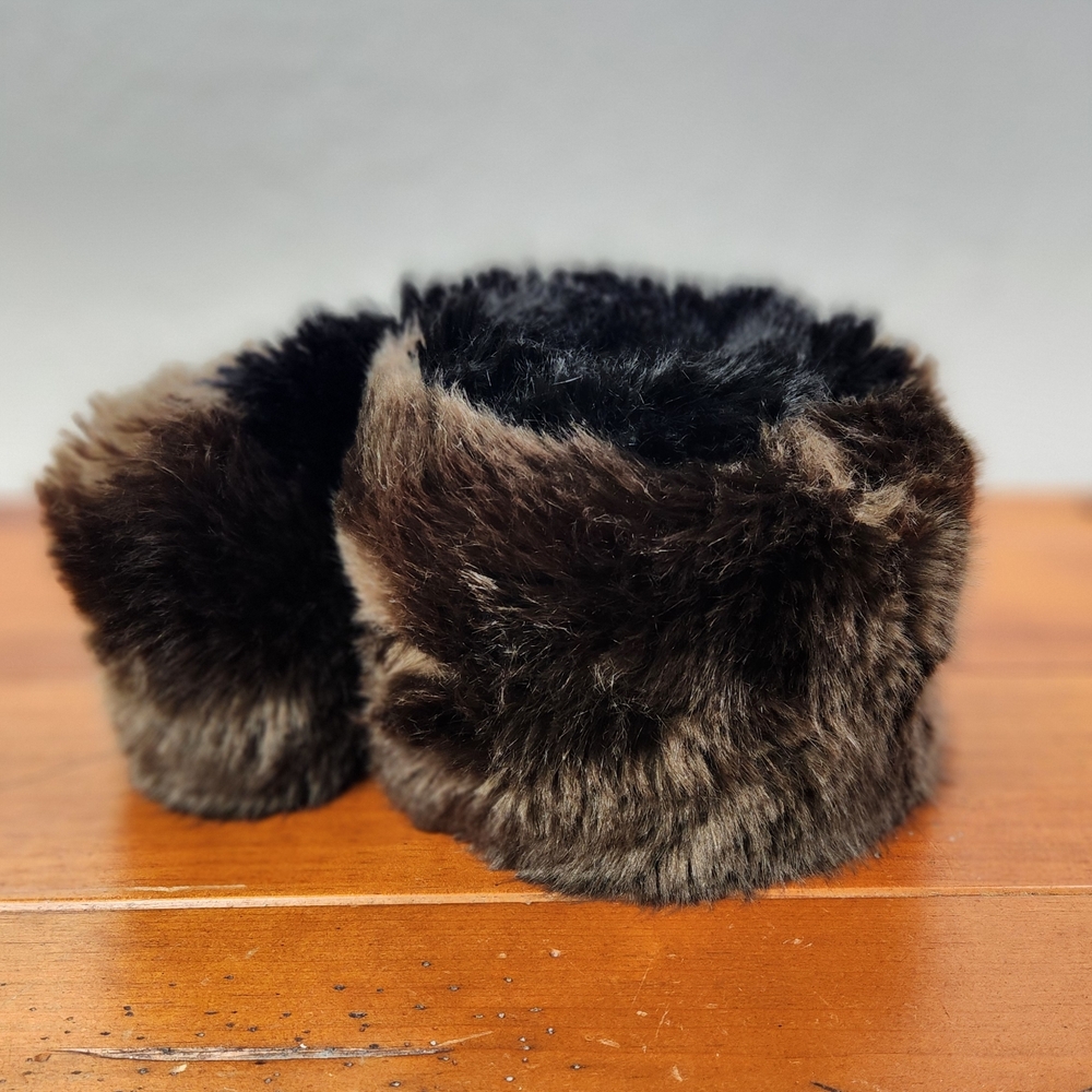DENA NEW YORK || Faux Fur Scarf in Black and Brown